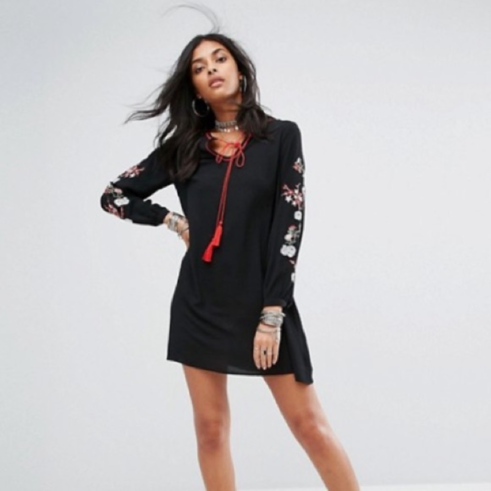 NWT ASOS Glamorous Boho Embroidered Shift Dress
